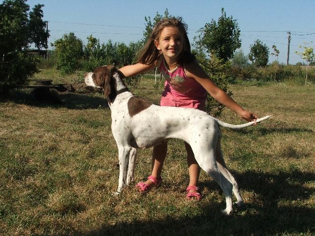Ammily Rozival gyakorol